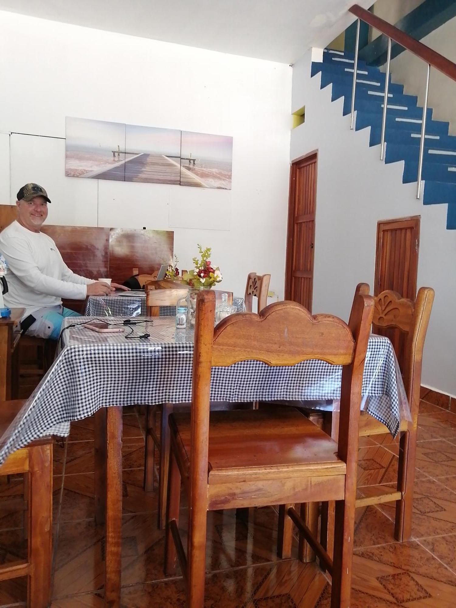 Hostal La Casa De Luis Puerto Baquerizo Moreno Exterior photo