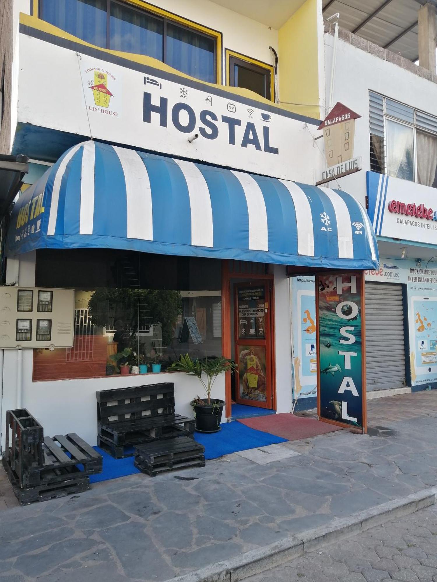 Hostal La Casa De Luis Puerto Baquerizo Moreno Exterior photo