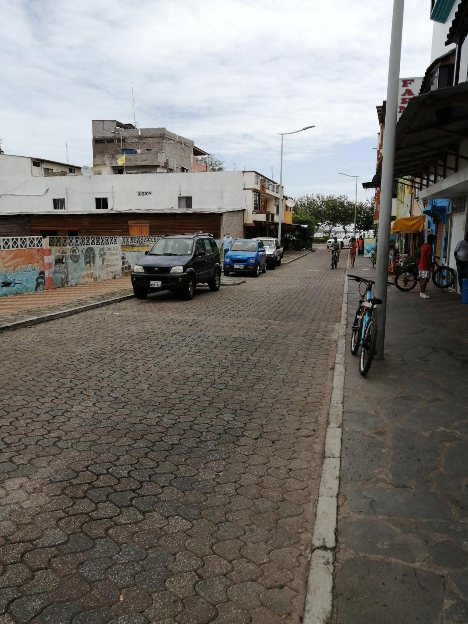 Hostal La Casa De Luis Puerto Baquerizo Moreno Exterior photo